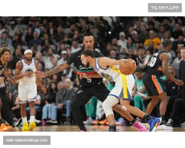 勇士主场大胜验证战术调整 科尔变阵效果成赛季转折点